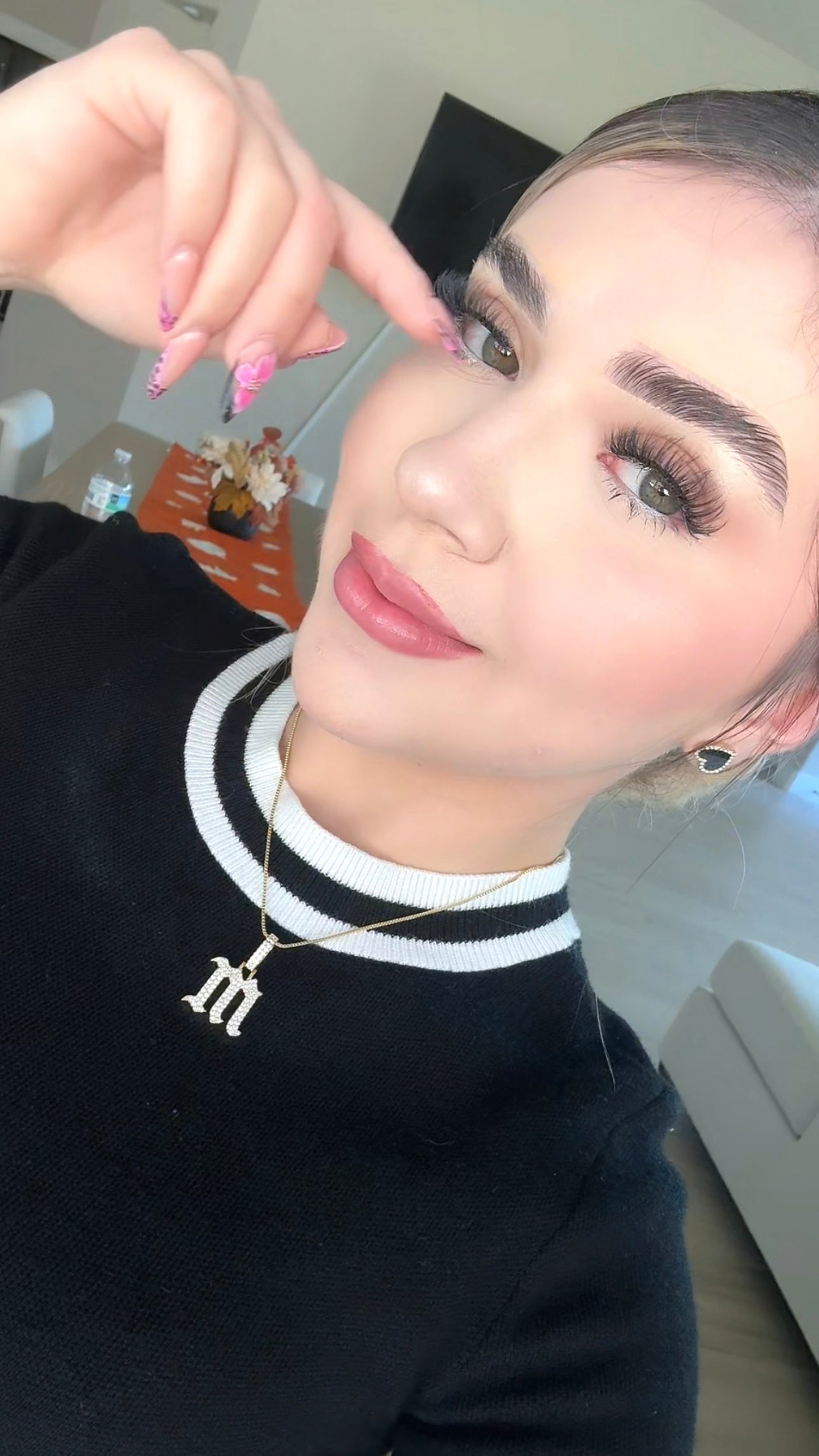𝓜𝓐𝓜𝓘 𝓛𝓐𝓢𝓗𝓔𝓢