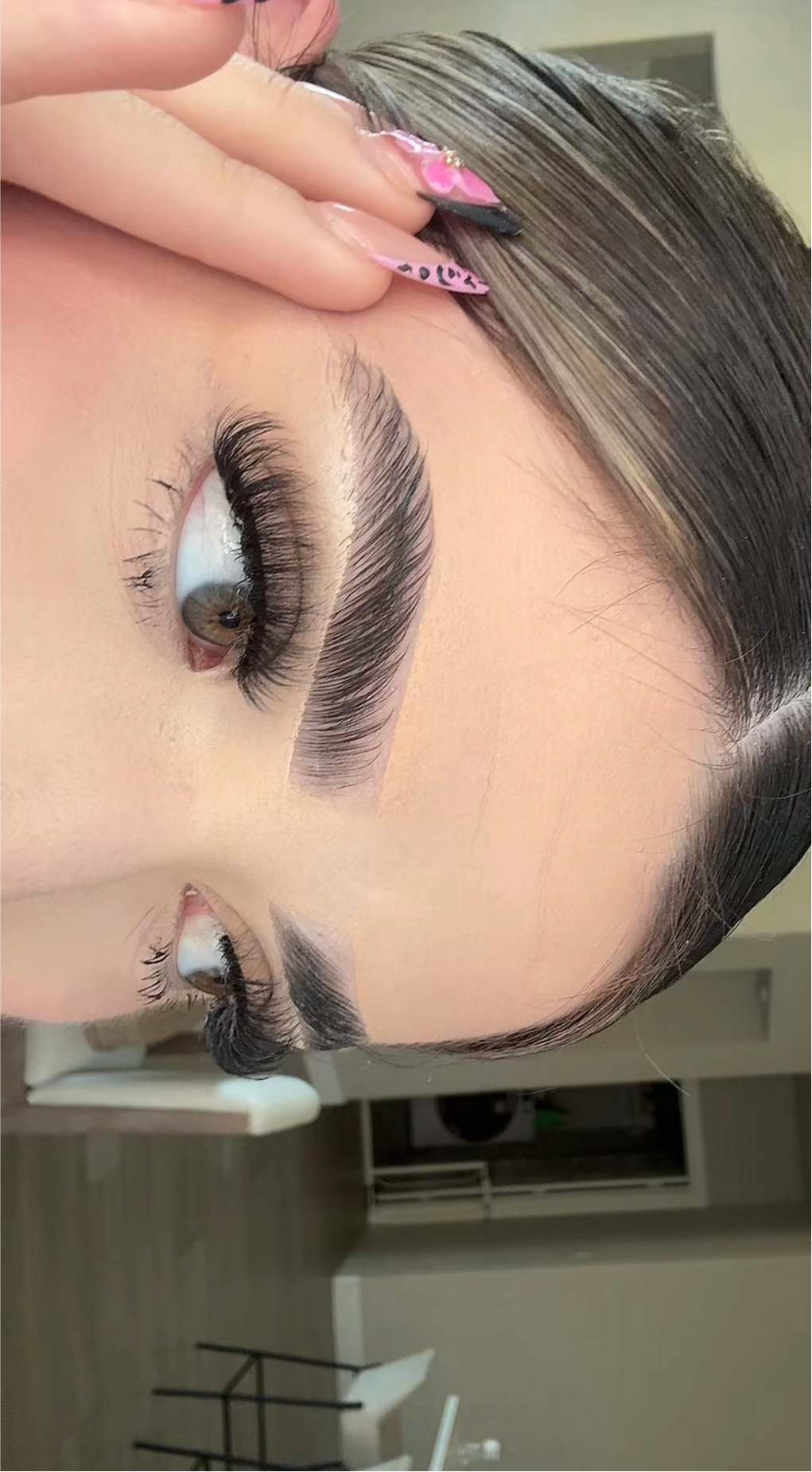 ℬℐ𝒞ℋ𝒪𝒯𝒜 ℒ𝒜𝒮ℋℰ𝒮